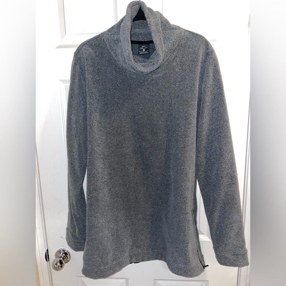 Nike Women’s Dry Fit Cowl Neck Fleece Sweatshirt size XL